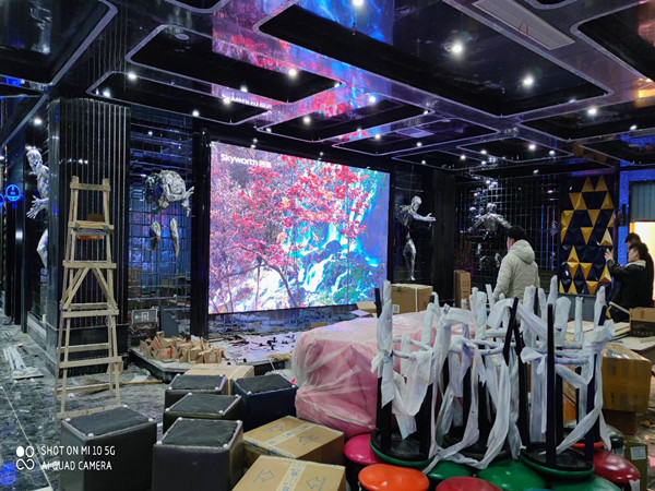 许昌市室内P2.5全彩显示屏